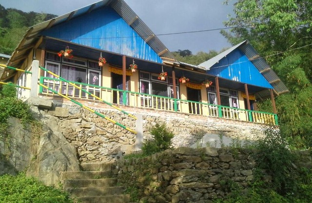 Vamoose Tashi Homestay