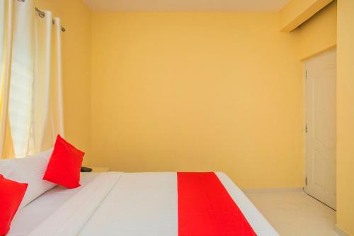 Varcity Emerald Near Ragigudda Sri Prasanna Anjaneyaswamy Temple