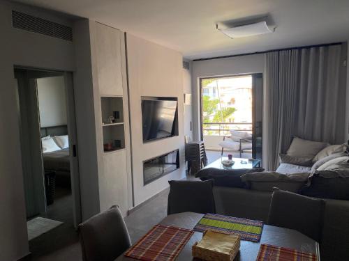 Varkiza Cozy Seaside Apartment