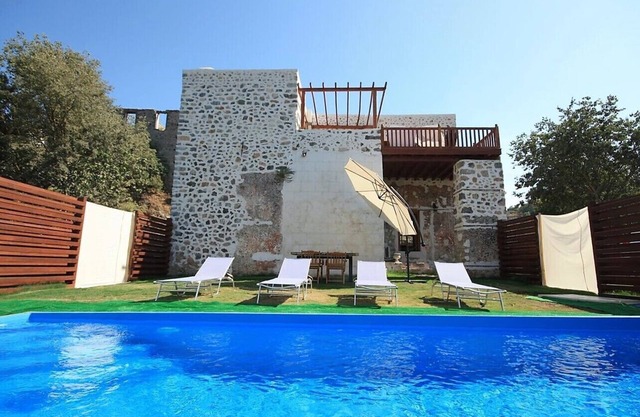 Vasil Villa, 2 bedroom restored historic old village house in Kayakoy Fethiye