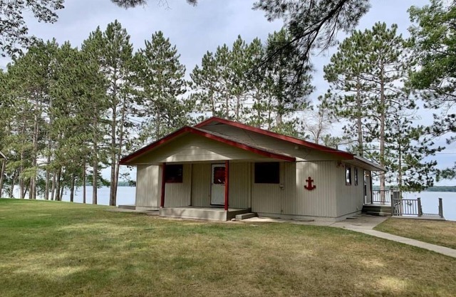 Veeder Lodge Summary: