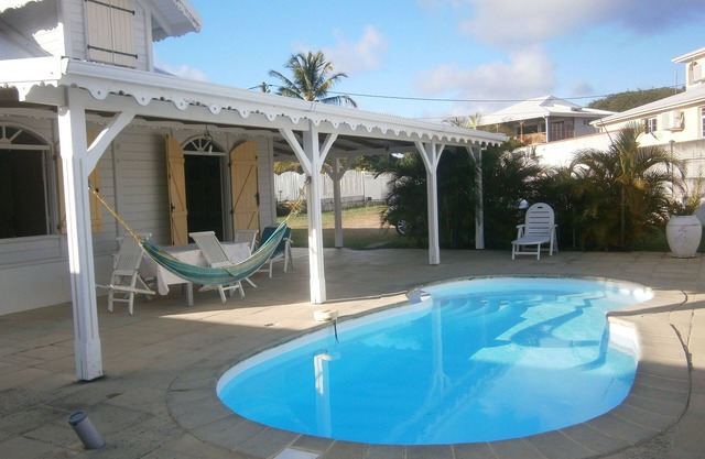 Very beautiful Creole Villa with swimming pool in Ste Anne Martinique 10 minutes from the beaches