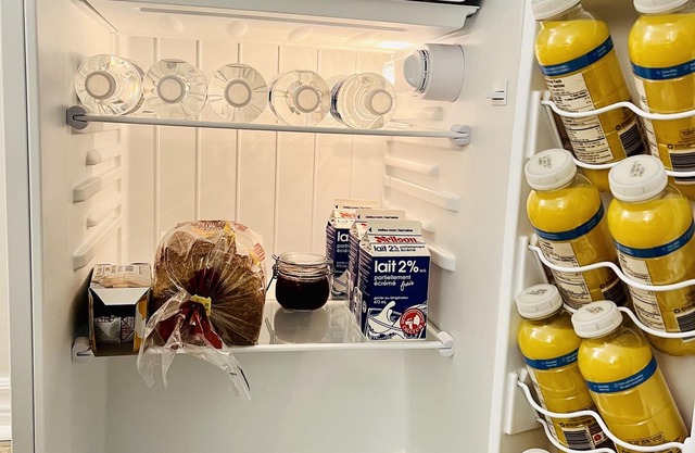 Very Clean apartment in prime location & breakfast