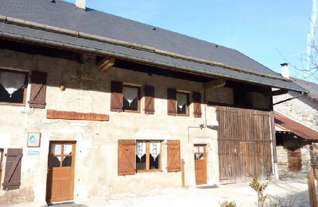 Very comfortable 160m² house for 7 people and 2 babies, pets allowed