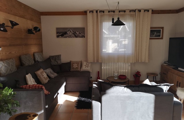 VERY NICE T3 CLASS 3*, 62 m2,100 m Gondola,Balcony 18M2,Queensize bed,2 bedrooms