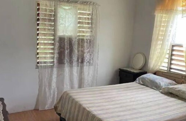 Very spacious apartment 2 bedrooms WiFi available