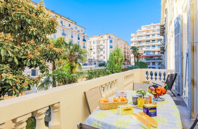 VIA ITALIA AP1054 by RIVIERA HOLIDAY HOMES