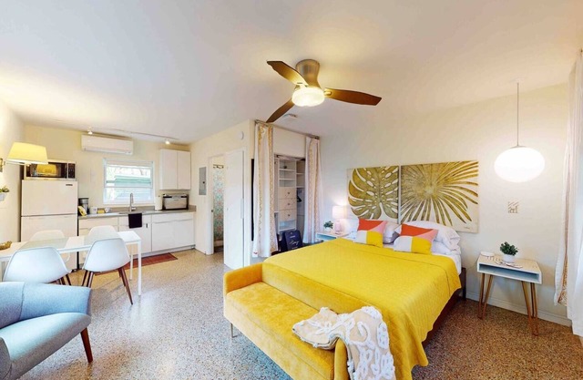 Vibrant Beach Studio #1-more units also available