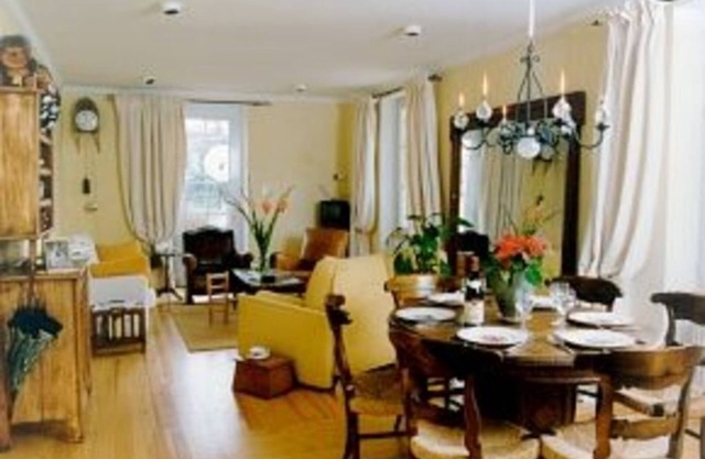 VICHY - VERY HAPPY COMFORTABLE home in mountain village 25kmsVICHY