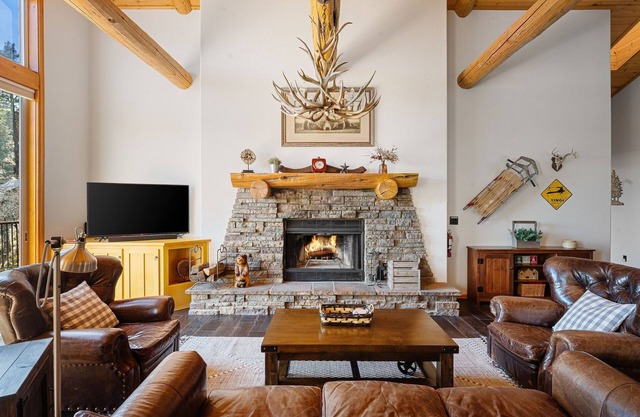 View on the Rocks. Brand new addition 2 bedrooms, game room, deck and more!