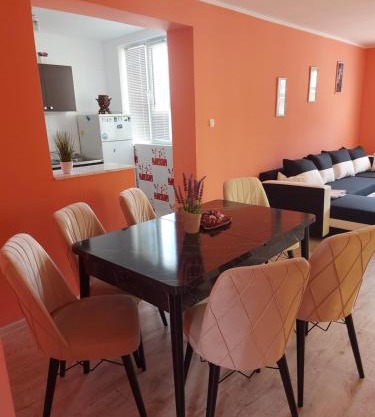 Viktoria House