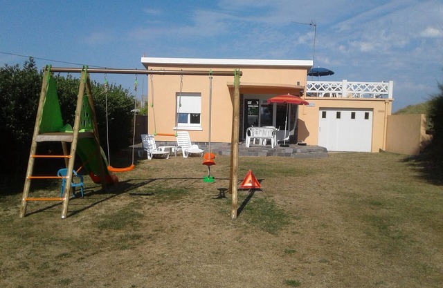 Villa "Feet in the water" on the landing beaches