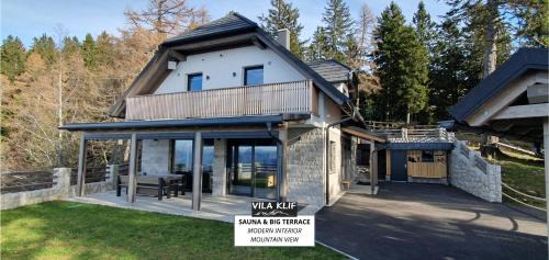 Vila Klif vacation home with sauna and terrace