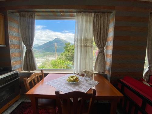 Vila Përmbi Tepelenë