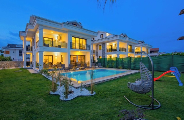 VILLA-13333 - Centrally located, crowded family villa with sauna