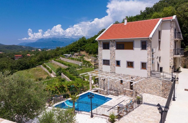 Villa 177