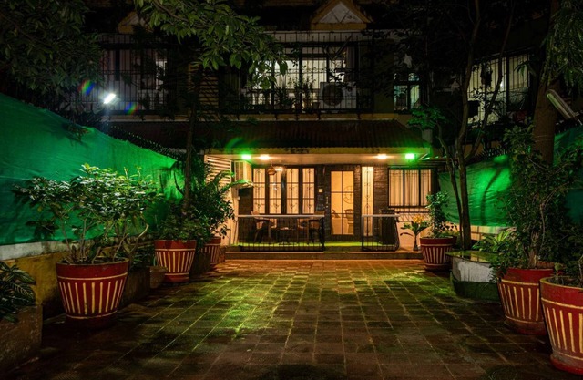 Villa (2 BHK With Garden)