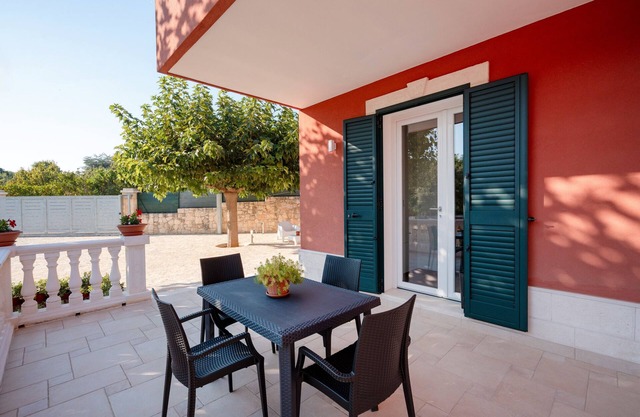 Villa 'Ada Dimora for 7 Guests' with Private Terrace, Wi-Fi and Air Conditioning