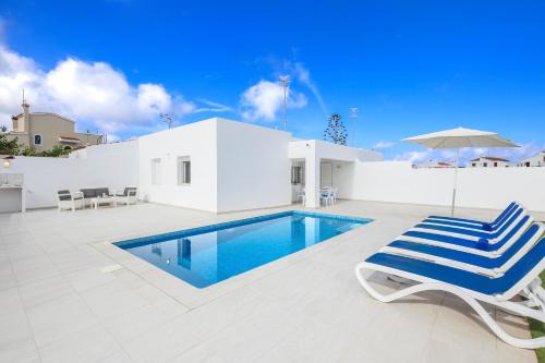 Villa Aday and Ixeia