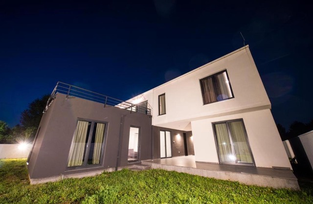 Villa AURORA