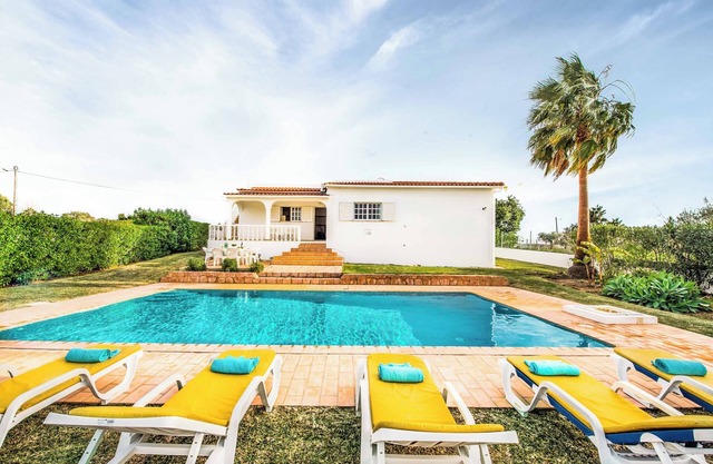 Villa Barrancos - Three Bedroom Villa, Sleeps 6