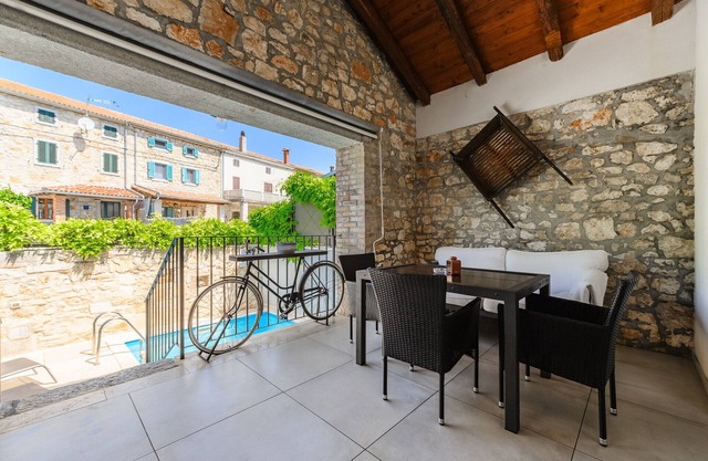 Villa Casa de Stalla with pool in Poreč