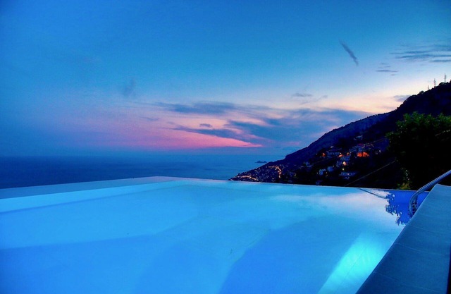 VILLA COSTIERA MERAVIGLIOSA