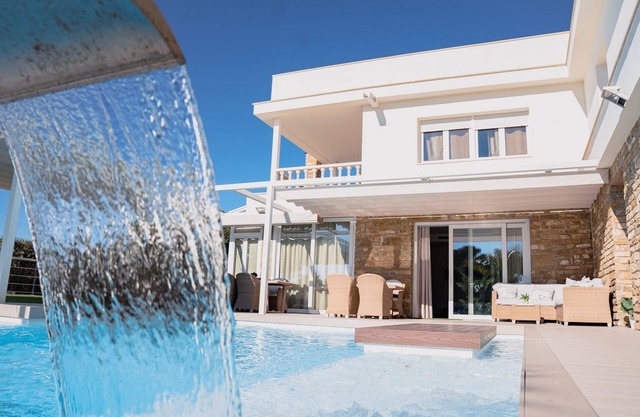 Villa Cristina - Your refuge by the sea in Lámetlla de Mar