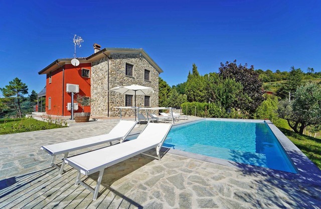 VILLA DEA A/C Large Pool BBQ Kids Play Area Gym Sauna BVolley near Cinque Terre
