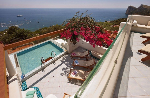 Villa delle Sirene with pool - My Rental Homes