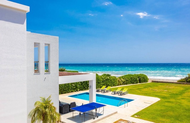 Villa Dionysos - Three Bedroom Villa, Sleeps 7