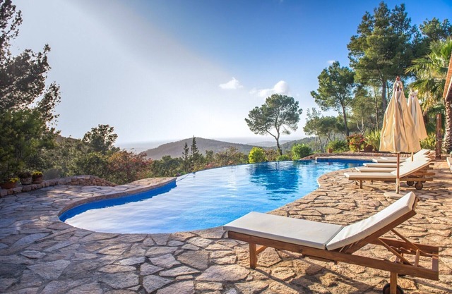 VILLA ETERNITY