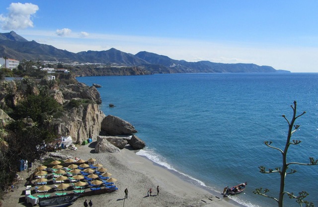 Villa Eden, beautiful property with sea views, swimming pool and 900m to beach