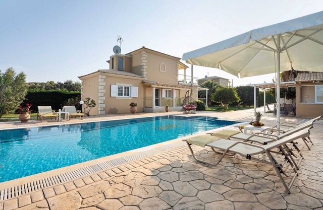Villa Erato with private swimming pool