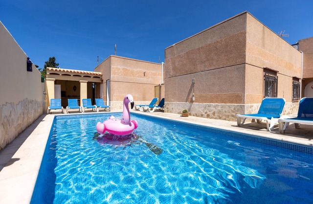 Villa Roberto | Large House | Private Pool | Walk to Amenities | Wifi & A/C