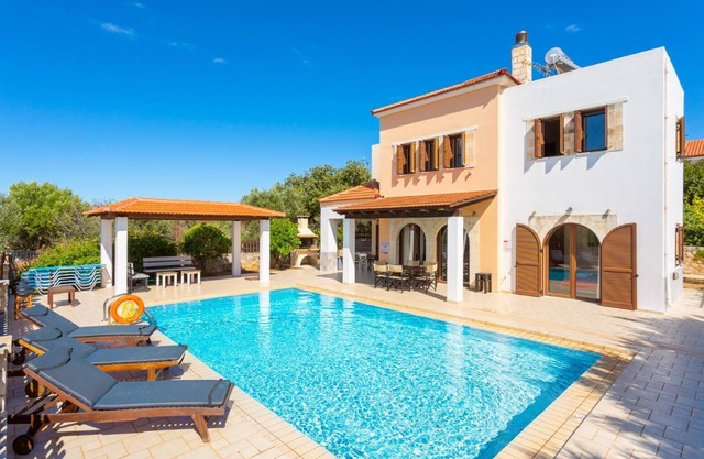 Villa Eva Large Private Pool, A/C, WiFi