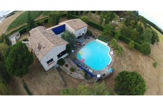 Villa pool panoramic valley view not overlooked