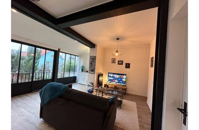 VILLA GABI:Appart'T2 Tour Eiffel-10' Paris, ADP Orly