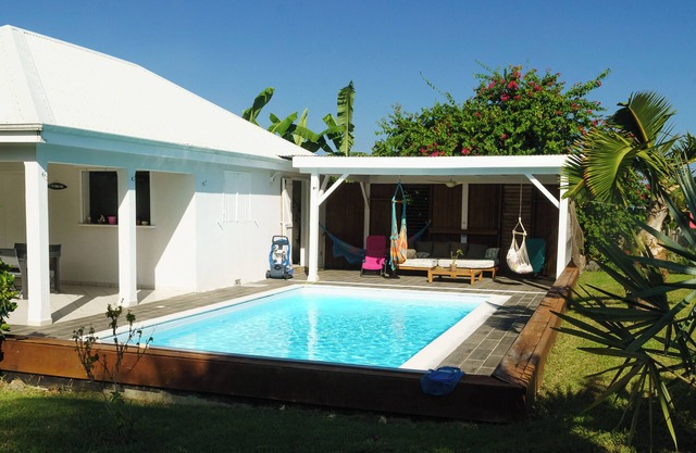 Villa Gérika, privacy and elegance. Charming villa nestled in a private estate