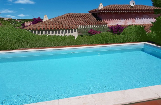 Villa Giglio with garden and private pool, up to 7 people