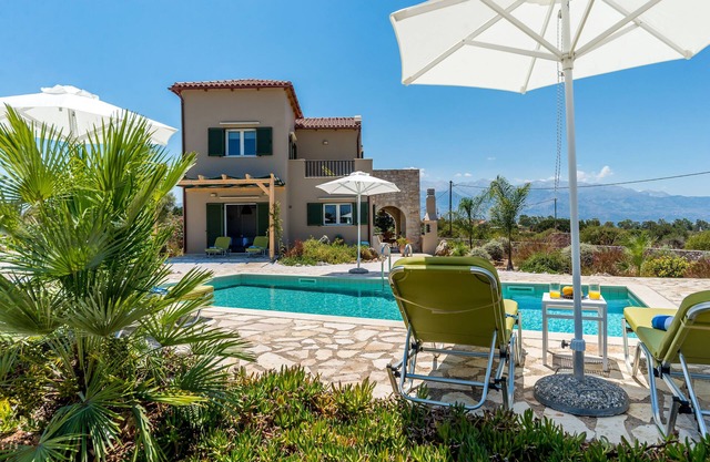 Villa Helios, luxury holiday home, private pool, peaceful rural environment
