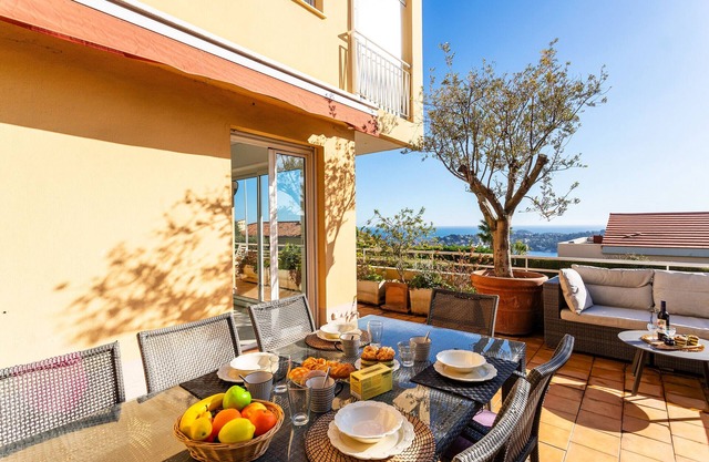 VILLA HENRIETTA AP4070 by RIVIERA HOLIDAY HOMES