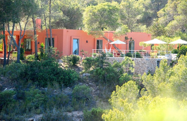 Villa Ibiza Resort, pool, close to the beach, sea view, for romance + relaxation