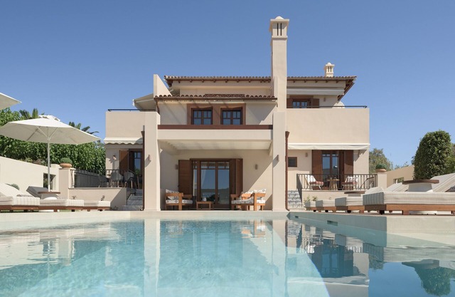 Villa Ikos - with Private Pool