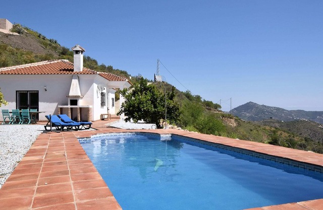 Villa in Arenas with Sea View and Private Pool