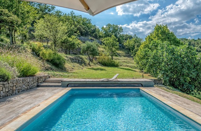 Villa in Banne with Pool and Nature Trails