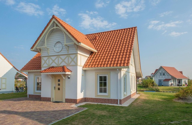 Villa in Cadzand-Bad near North Sea Beach