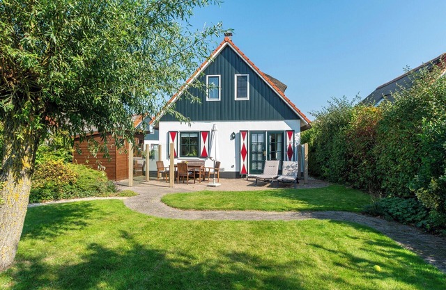 Villa in Callantsoog near Sandy Beach