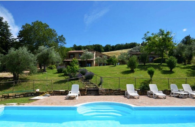 Villa in Gualdo with 6 bedrooms sleeps 15
