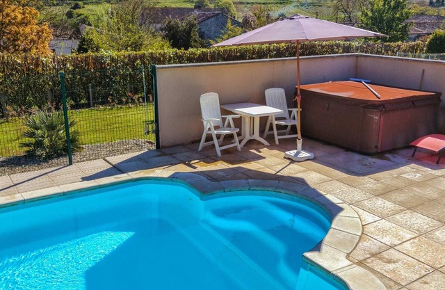Villa in Segonzac with Pool and Vineyards
